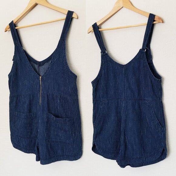AMERICAN EAGLE Railroad Pin Striped Romper Shortall M Chambray Denim Dark Blue - Picture 4 of 13